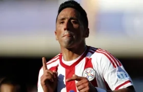 Lucas Barrios.