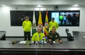 El general Mariano Botero, comandante de la Policía Metropolitana y el teniente coronel Tahir Rivera, jefe de la Sijin.