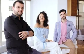 En la foto, tres jóvenes cantantes colombianos: la soprano Julieth Lozano, el tenor Pablo Martínez y el barítono Juan David González.