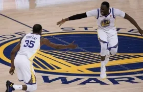 Kevin Durant sigue guiando al triunfo a Golden State. 