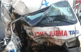 En el hecho perdió la vida el conductor de la ambulancia.
