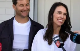 Jacinda Ardern, y su pareja, Clarke Gayford serán padres.