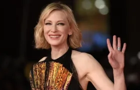 La actriz australiana Cate Blanchet posa para los medios.