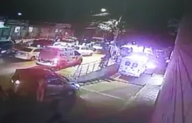 Momento en el que la ambulancia vinculada al sistema manipula el traslado de un paciente.