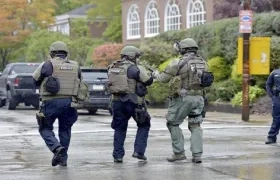 Las autoridades estadounidenses informaron de la detención del agresor que mató hoy a "varias personas" 