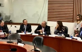 Sesión de la Comisión V del Senado.