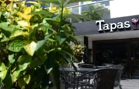 Fachada restaurante Tapas 52.