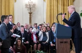 Jim Acosta le contrapregunta al Presidente de EE.UU., Donald Trump.