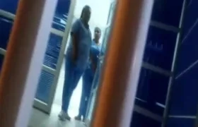 Puerta de una clínica en Malambo