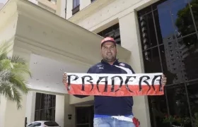 Gabriel Vallejo, uno de los hinchas del Frente Rojiblanco Sur, que viajó a Brasil a apoyar a Junior.