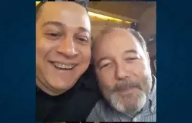 Rubén Blades, expresando su mensaje a los junioristas.