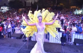 María José Romo, después de ser coronada,