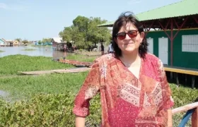 La Ministra María Lorena Gutiérrez, durante su visita a los pueblos palafíticos.