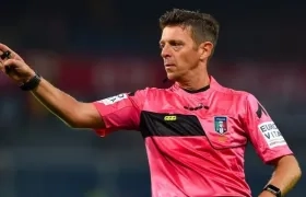 El árbitro italiano Gianluca Rocchi.