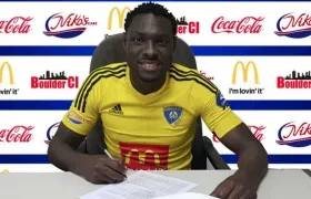 Elkin Mosquera fue el jugador sobre el que ofendieron. 