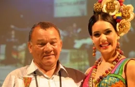 Juancho Torres con la exreina del Carnaval Daniela Cepeda Tarud.