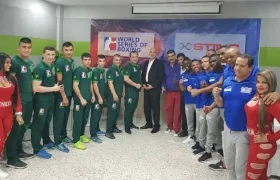 Equipos de los Tigres de Uzbekistan y los Heroicos de Colombia. 