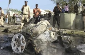 Así quedó el vehículo bomba tras la explosión.