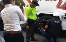 Policía recomienda revisar el automotor antes de viajar.