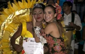 Lilia Esther Orozco, Reina Popular de 7 de Abril y Valeria Abuchaibe Reina del Carnaval 2018.