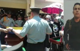 Con honores fue despedido el patrullero en su tierra natal.