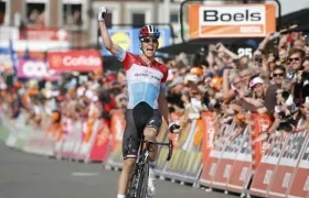 Bob Jungels se adjudicó la victoria en solitario. 