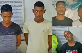 Los capturados por los atracos en los buses.