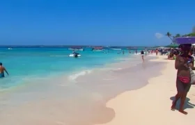 La medida preventiva del Gobierno Nacional para proteger Playa Blanca contempla unos escenarios para relacionarse con las comunidades.