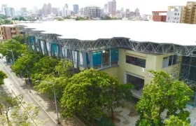 Vista aérea del coliseo Elías Chegwin. 