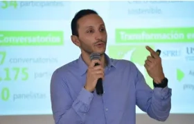 Alejandro Olaya, director de Colciencias.