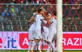 Jugadores del Parma celebran un gol. 