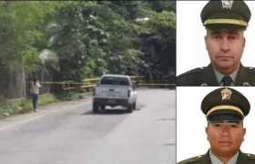 Foto de la patrulla y de los uniformados muertos en el atentado en Puerto Valdivia.