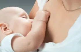 Lactar es lo mejor para las madres y los bebés.
