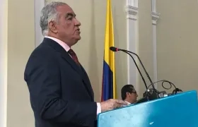 Edgardo Maya Villazón, contralor general de la República