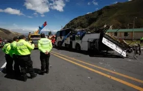 Bus accidentado en Papallacta, Ecuador.