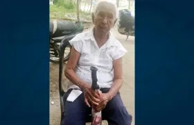 La anciana en el CAI Inem.