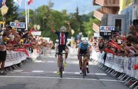 Brandon McNulty e Iván Ramiro Sosa en el mano a mano final. 
