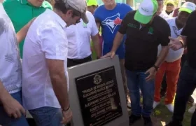 El Alcalde Char durante la inauguración del parque de béisbol El Alcalde Char durante la inauguración del parque de béisbol menor Guillermo Muñoz Charri. 