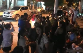 Plantón frente a la ESE Hospital de Baranoa.