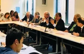  Canciller Holmes Trujillo participó como panelista en la charla ‘Desafíos y respuestas de la crisis migratoria en América Latina’.