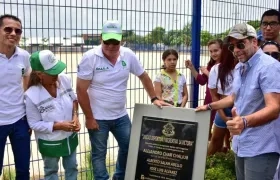 Alejandro Char entrega parque del barrio La Victoria. 