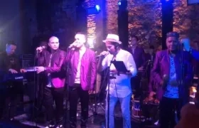 Chelito De Castro y su Joe All Stars junto a Jorge Villamizar.