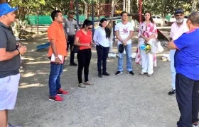 El Alcalde Augusto Ramírez Uhia ultimando detalles en el parque Casimiro Maestre.