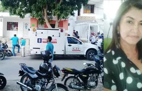 El CTI de la Fiscalía llegó a inspeccionar el cuerpo de la mujer en su casa.