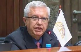 Héctor Quintero se retiró por motivos de salud de la Comunidad Andina.