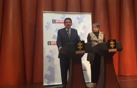 El Fiscal Néstor Humberto Martínez y la Vicefiscal María Paulina Riveros.