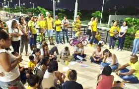 Las madres en pleno acto.