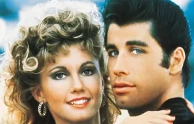 Olivia Newton-John y John Travolta, protagonistas de la cinta original.