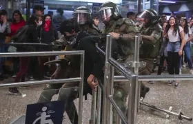 Imagen de la protesta en el metro.