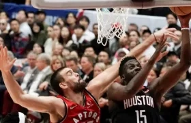 Clint Cappella enfrenta a Marc Gasol. 